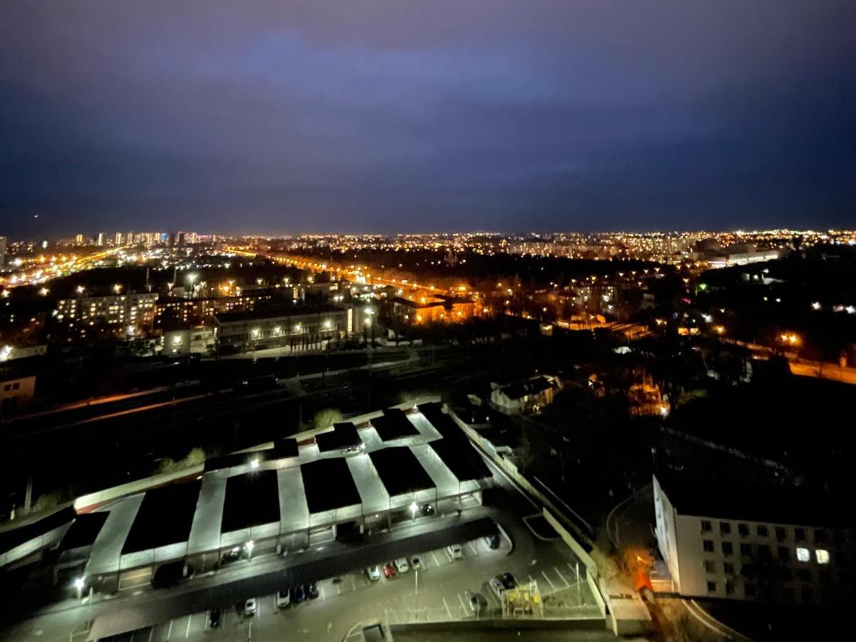 Сozy 704 Sunrise Apartments On The 22Nd Floor In The Center オデッサ エクステリア 写真